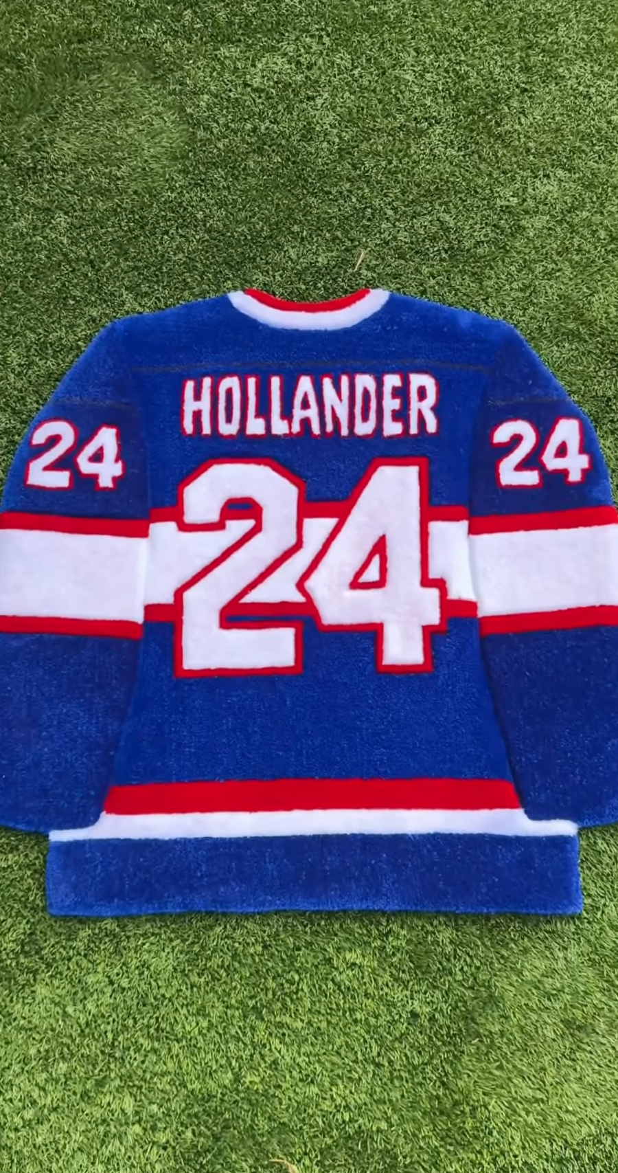 Shane Hollander Jersey Rug — finished rug